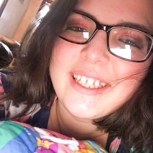 Meet your Posher, Desiray